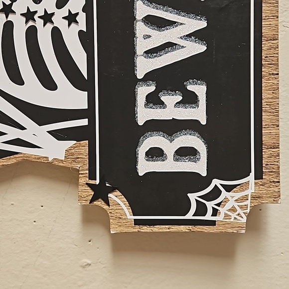 Hand Crafted Wooden Wall Decor Skeleton Design Black & White Glitter BEWARE sign - Picture 3 of 17